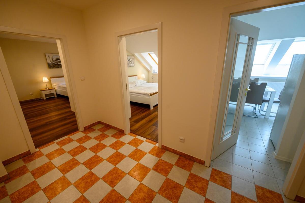 Apartman U Krale - 2 Їчін Екстер'єр фото