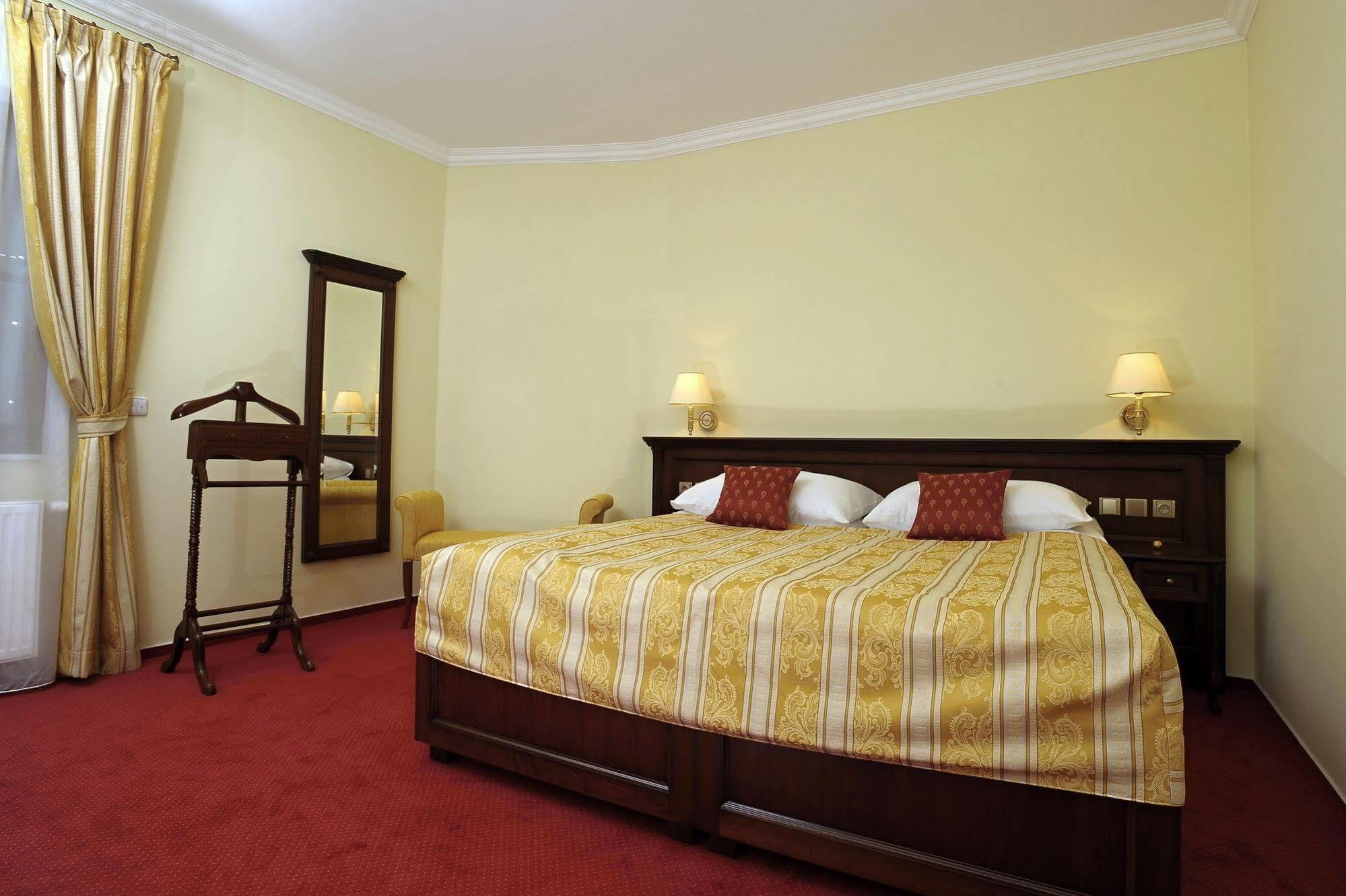 Apartman U Krale - 2 Їчін Екстер'єр фото